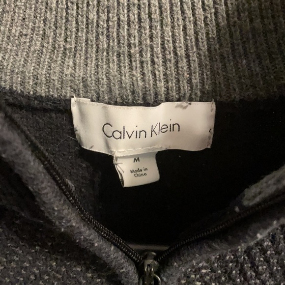 Calvin Klein Quarter Zip Pullover - Picture 2 of 2
